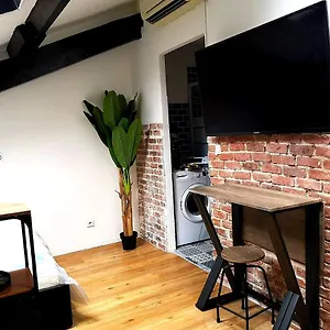 Studio Hyper Centre Niza